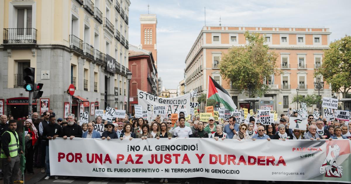 El mundo de la cultura y la política se moviliza en Madrid por una paz justa en Palestina