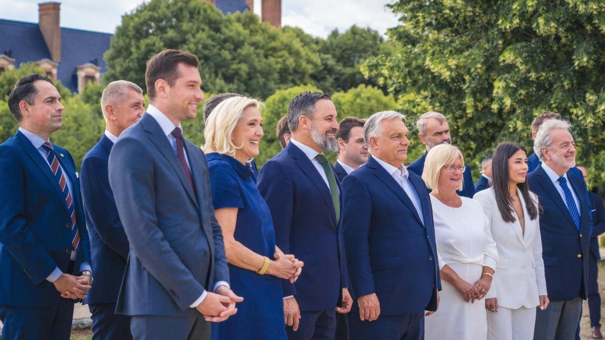 Foto de familia de dirigentes ultras europeos reunidos en Madrid en febrero del año pasado.