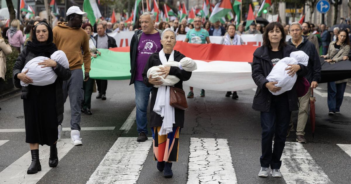 Miles de personas desafían a la lluvia y claman contra el "genocidio ...
