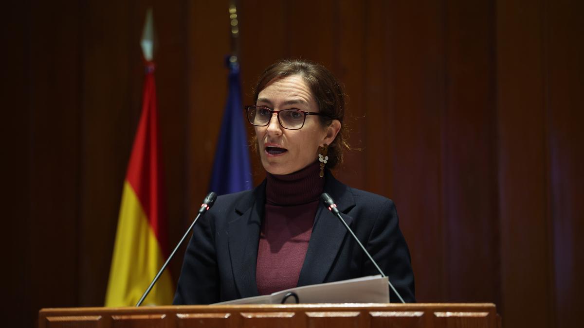 La ministra de Sanidad, Mónica García, en un encuentro.