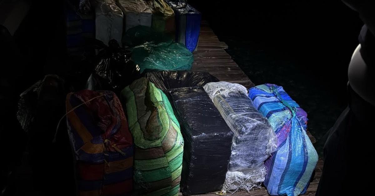 Recuperan 377 kilos de cocaína de la última lancha destruida por Trump en el Caribe