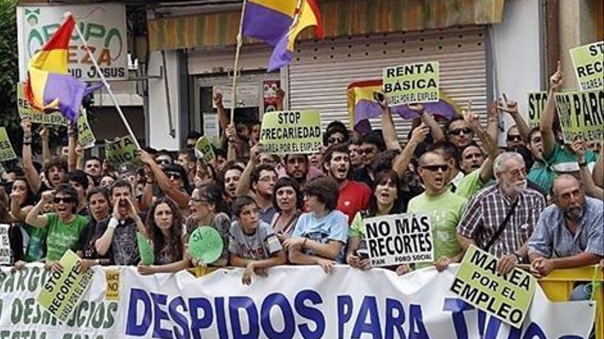 Protestas contra la reina Sofía en su visita a Murcia.