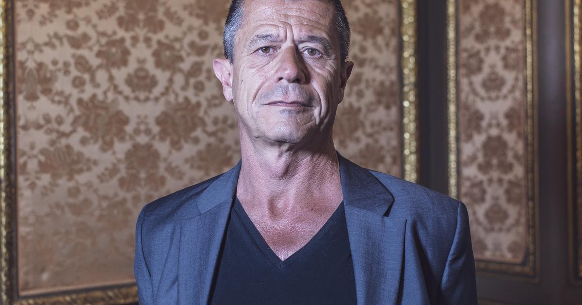 Emmanuel Carrère y la política de la literatura