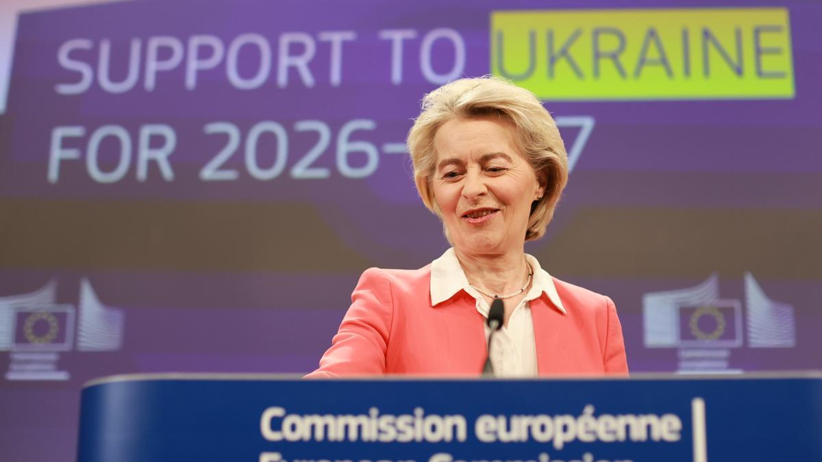 La presidenta de la Comisión Europea, Ursula Von der Leyen, en una rueda de prensa, en Bruselas, el 14 de enero de 2026.