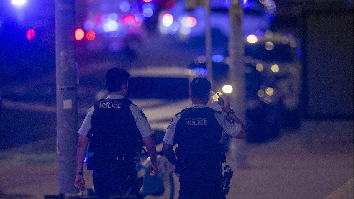 Ten killed, including one gunman, in shooting incident at Sydney's Bondi Beach