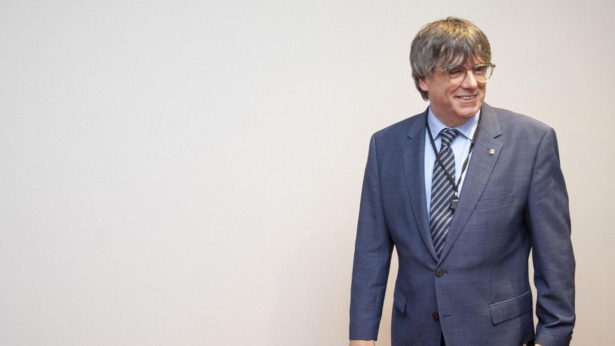 Archivo - Catalan leader in exile Carles Puigdemont pictured during a press conference regarding the evaluation of the sentence of the Court of the European Union on the lifting of the euro-parliamentary immunity of Catalan leader Puigdemont and separatis