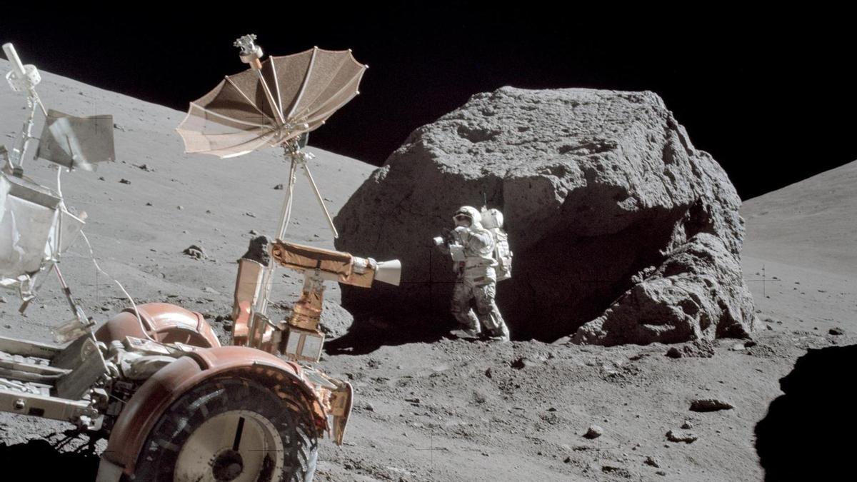 El astronauta Harrison H. Schmitt en la superficie de la Luna, el 13 de diciembre de 1972.