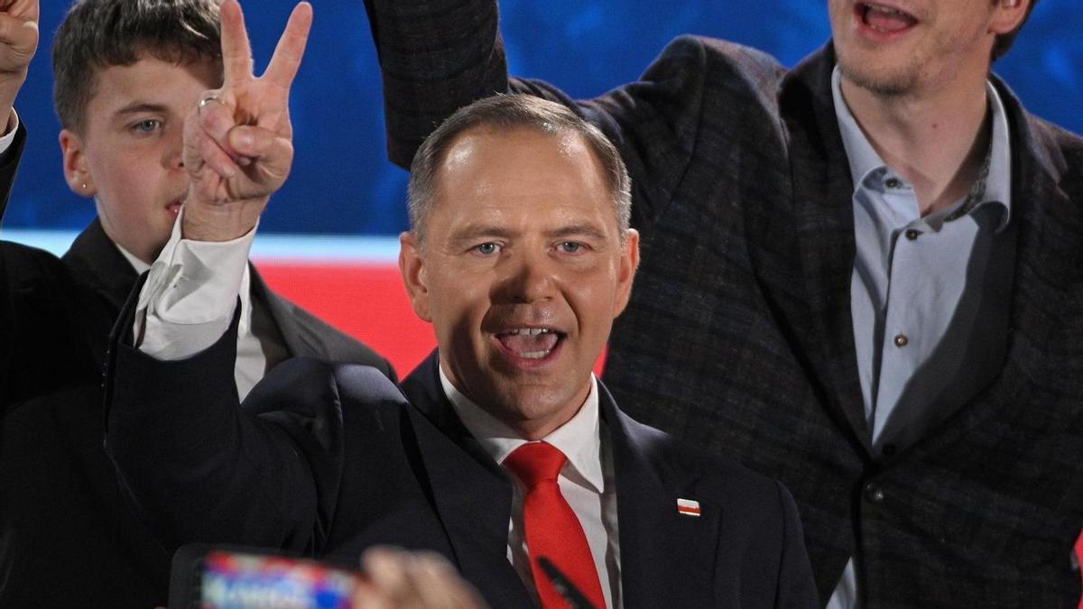 El conservador Karol Nawrocki tras ganar las elecciones polacas.