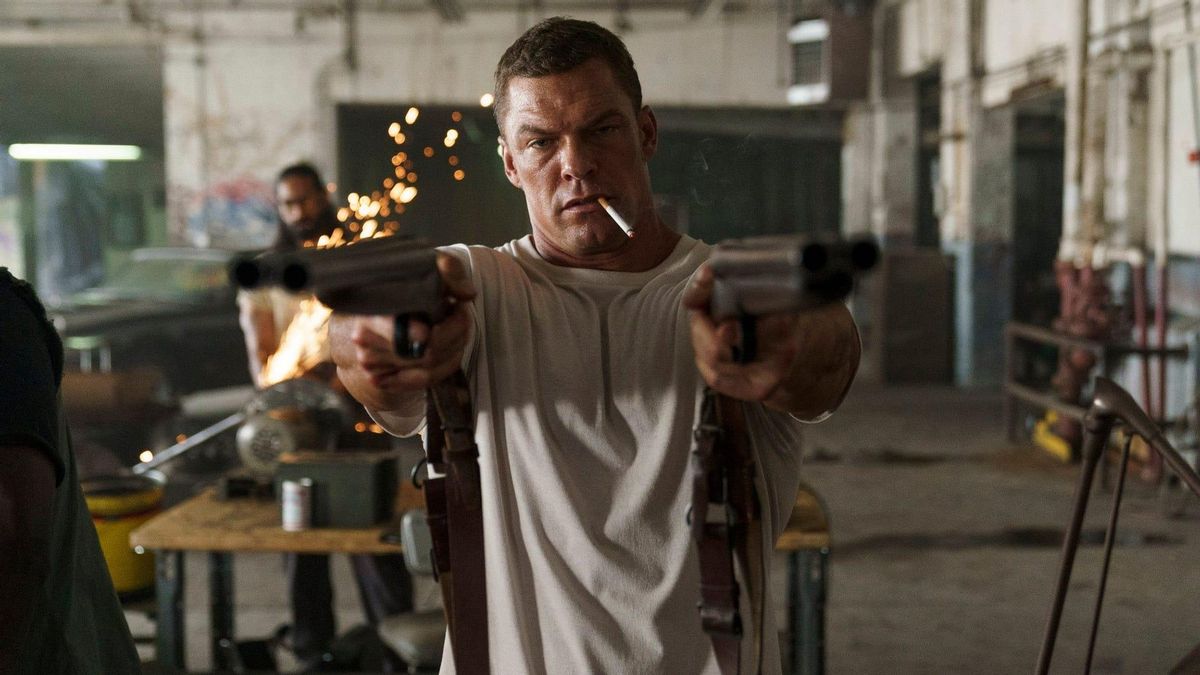 Alan Ritchson en 'Motor City'.