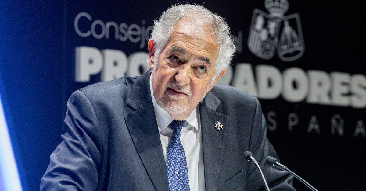 El dilema del PP con el Constitucional: forzar la salida de Conde-Pumpido o bloquear la renovación