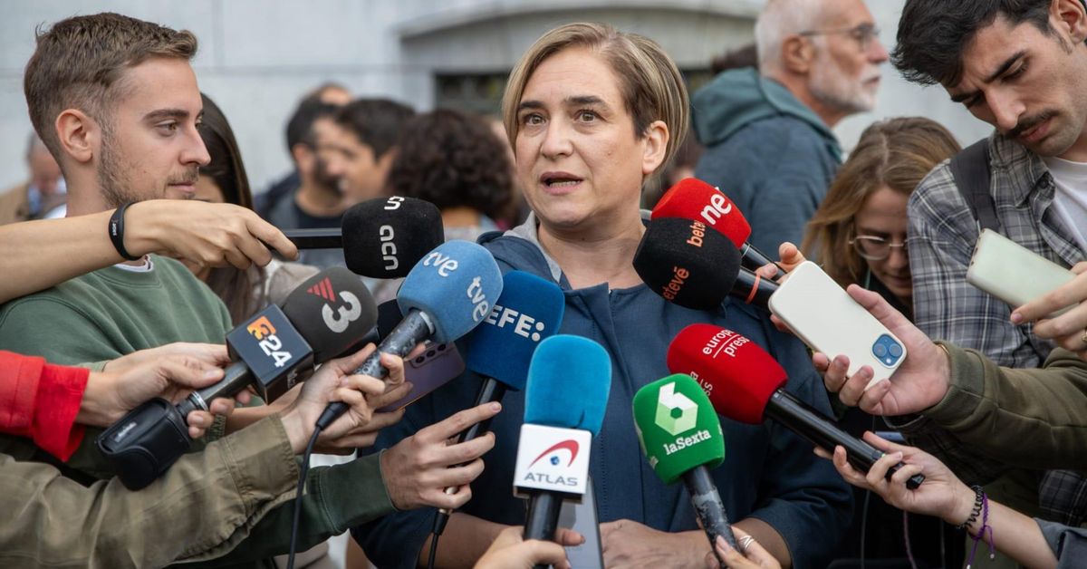 La jueza archiva la querella de un fondo contra Colau porque solo busca ...