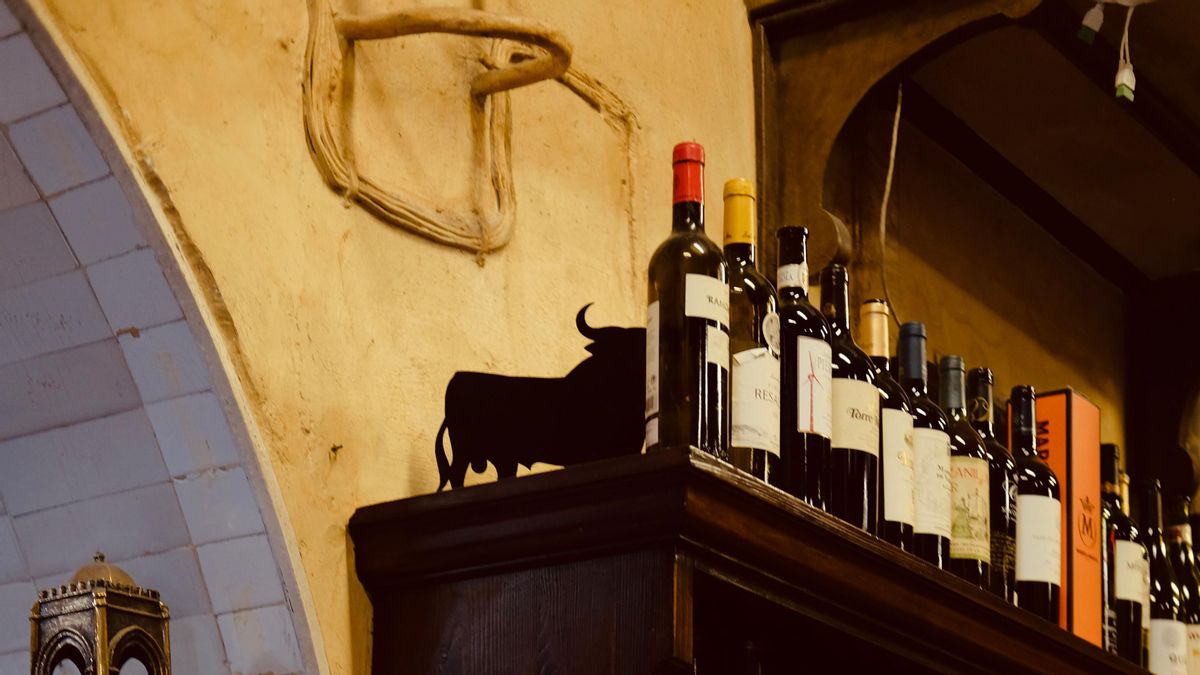 Bar tradicional en Sevilla.