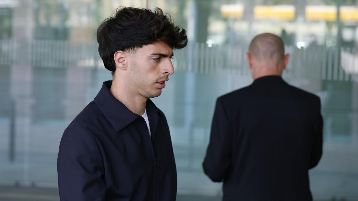 El futbolista del R.C.D Espanyol Álvaro Aguado a su llegada este miércoles a la Ciudad de la Justicia de Barcelona