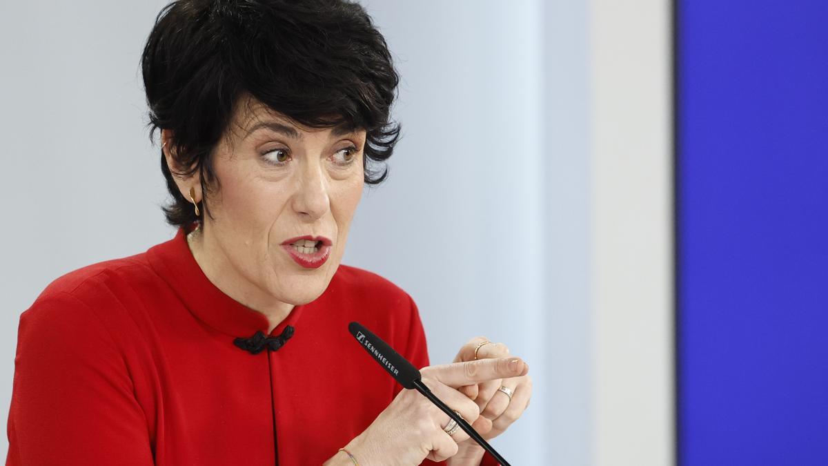 La ministra de Inclusión, Seguridad Social y Migraciones y nueva portavoz del Gobierno, Elma Saiz, durante una rueda de prensa.