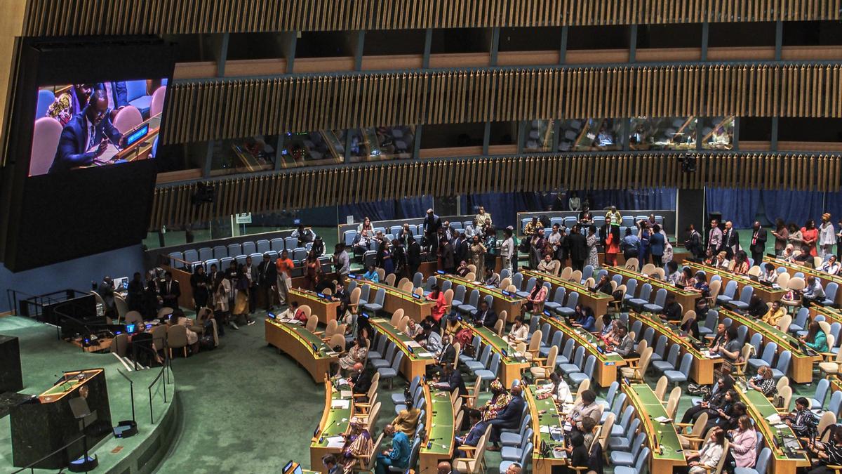 La Asamblea de la ONU aprueba la resolución española contra los abusos de Israel en Gaza