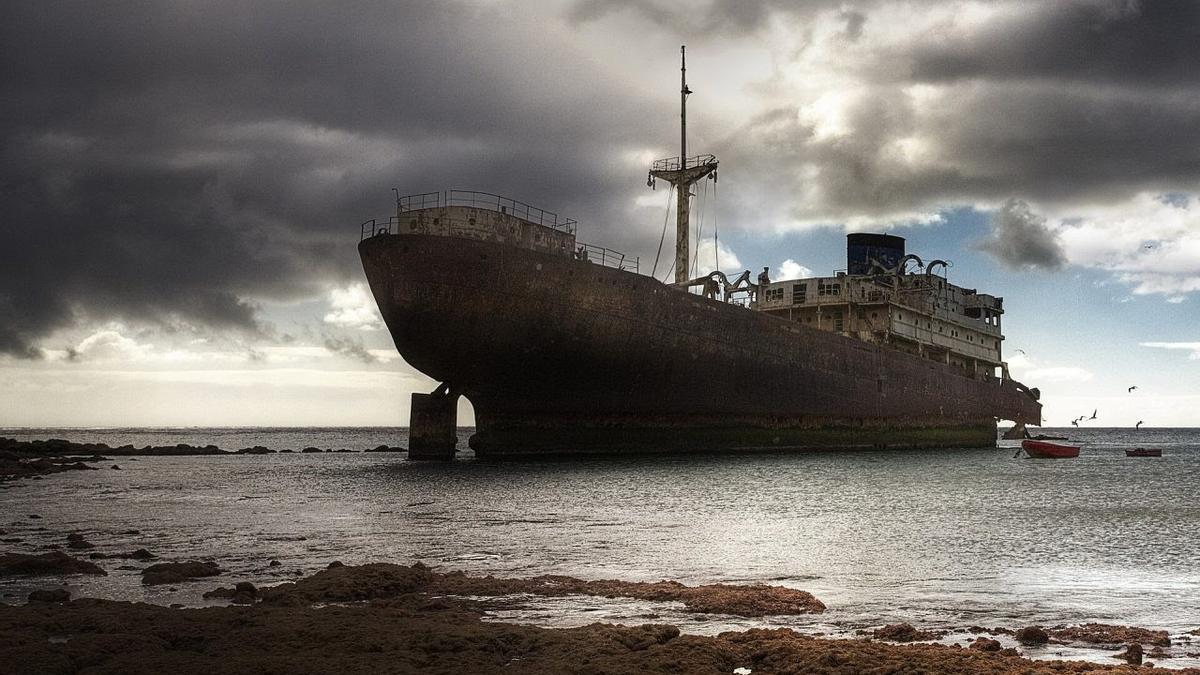 El buque-gasolinera de la operación Sombra Negra.