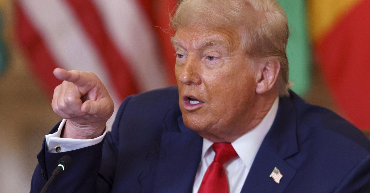 Trump renueva su presión a la Fed de que baje los tipos para que la ...