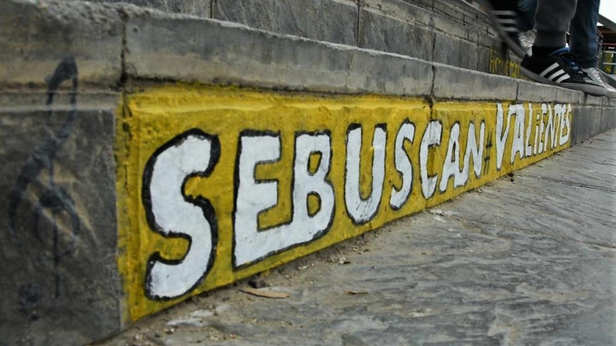 Escaleras del IES Profesor Julio Pérez pintadas por sus propios alumnos.