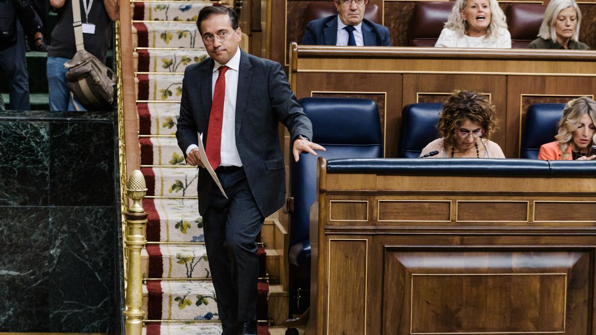 Dos manifestantes detenidos y 15 sancionados al intentar saltar al circuito de la Vuelta en Valladolid