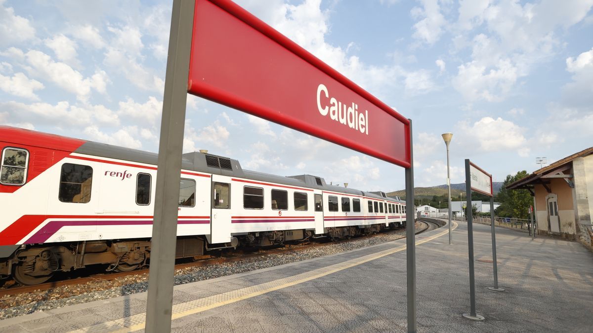 Los heridos del tren salieron del convoy cuando daba la vuelta por la ceniza