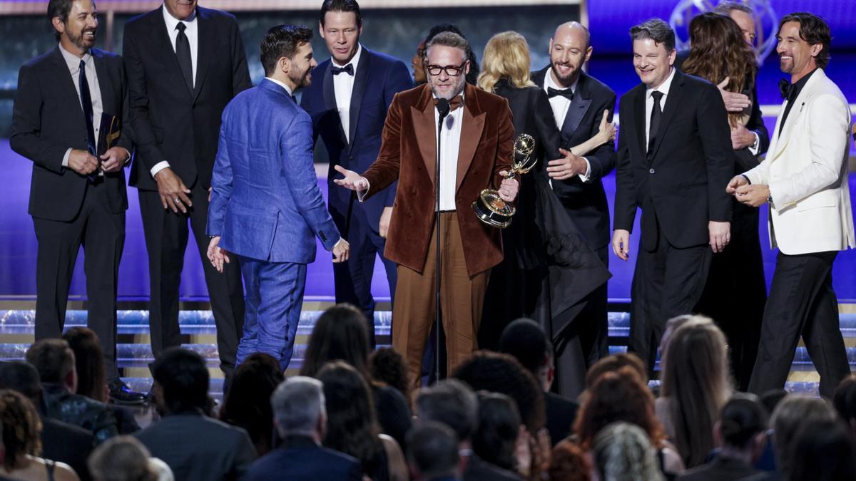 'The Studio' bate récord en los Emmy mientras 'Adolescence' y 'The Pitt' completan una noche histórica