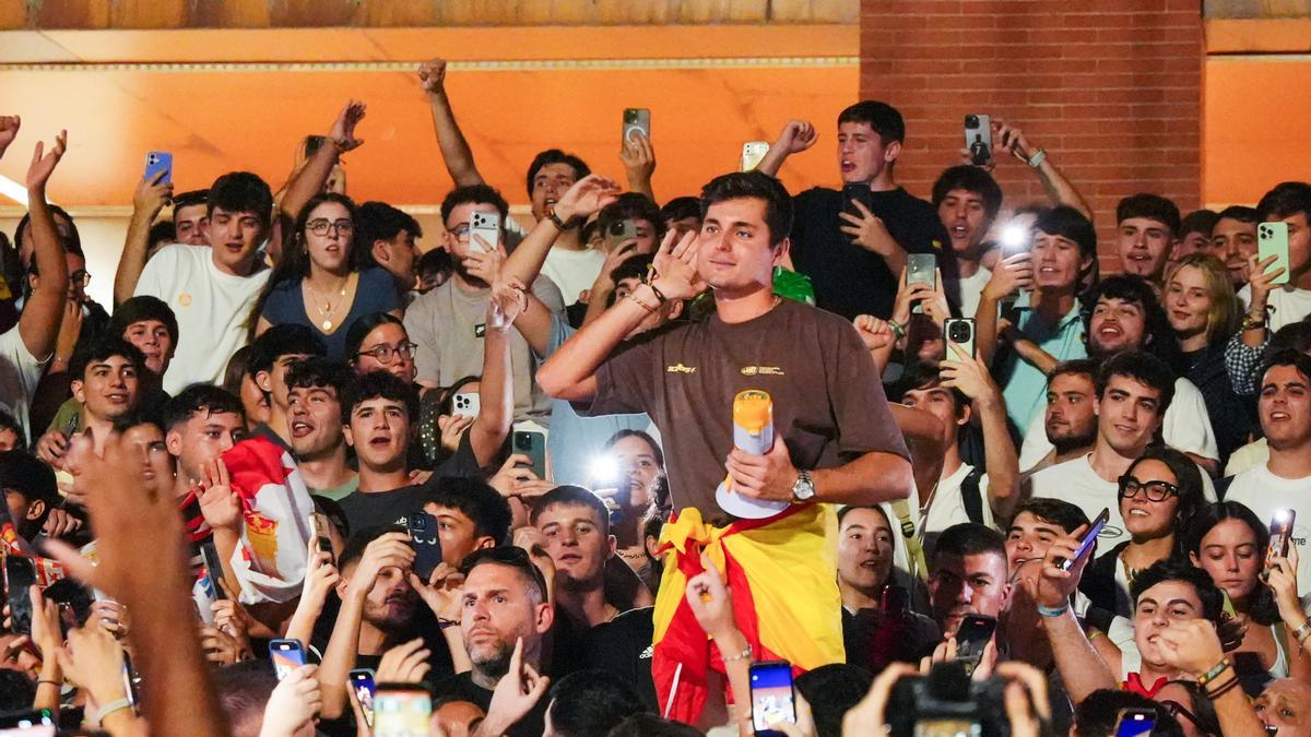 Disturbios en Pamplona por el acto convocado por Vito Quiles pese a ser suspendido