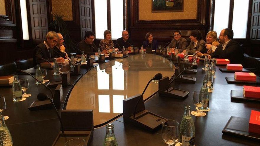 La reunión entre la Mesa y la Junta de Portavoces del Parlament.