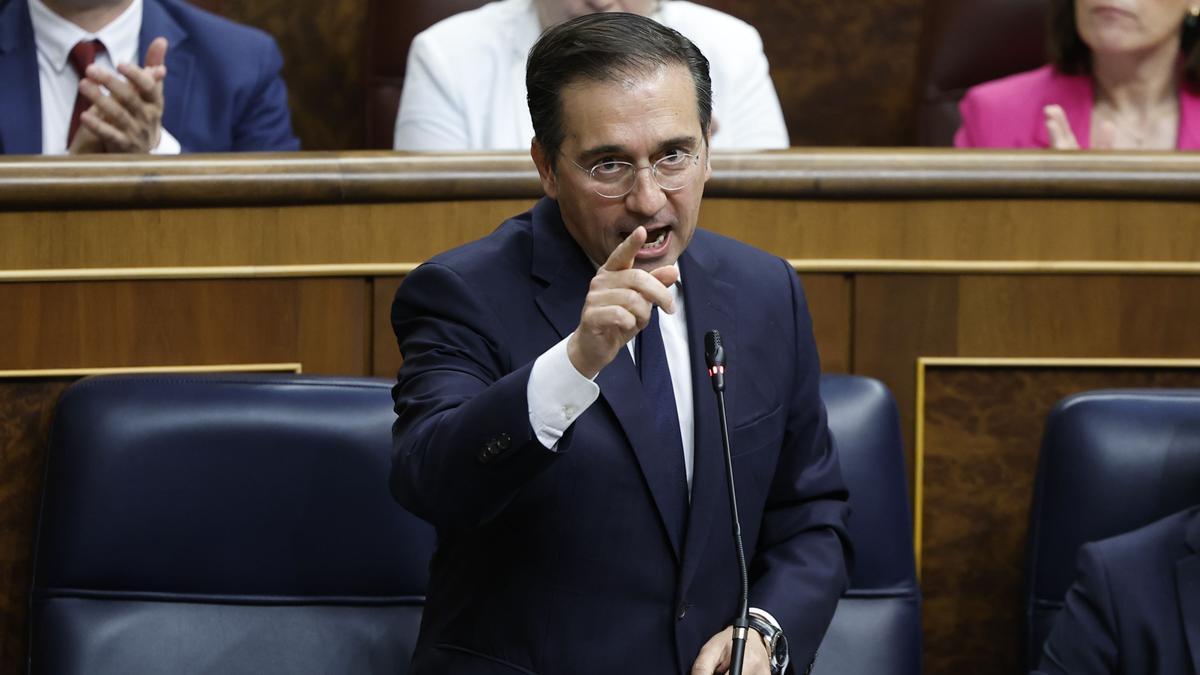 José Manuel Albares interviene en la sesión de control al Ejecutivo celebrada este miércoles en el Congreso.