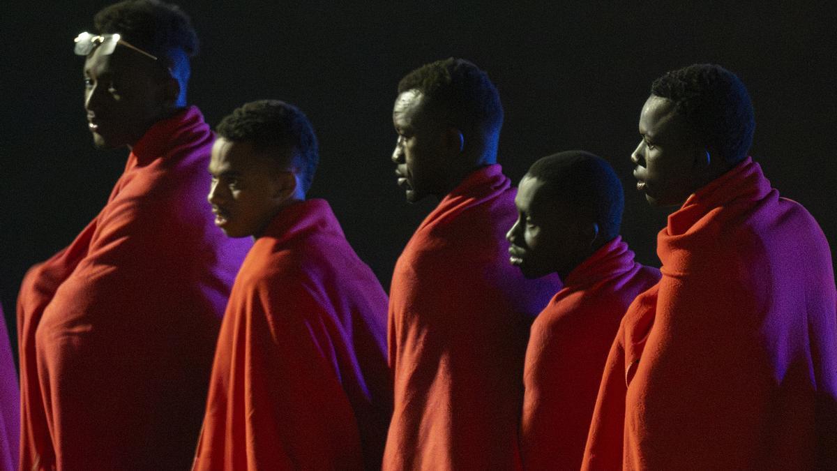 El PP se sube al tren de las deportaciones de migrantes que impulsan la derecha y la extrema derecha en Europa