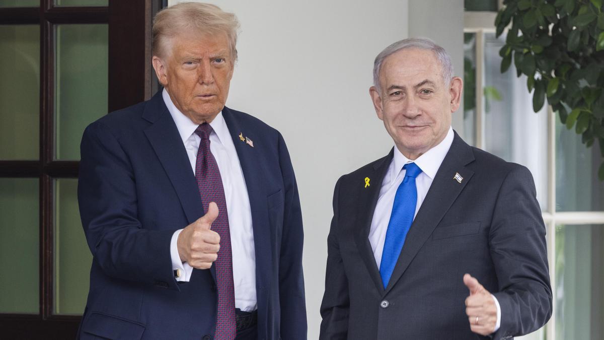 El presidente estadounidense, Donald Trump, recibe al primer ministro israelí, Benjamin Netanyahu, en la Casa Blanca.