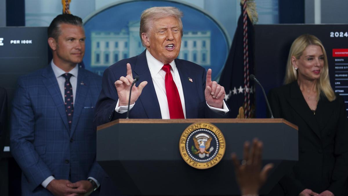 Trump quiere reunir a Zelenski con Putin y que Rusia devuelva parte del territorio ocupado a Ucrania