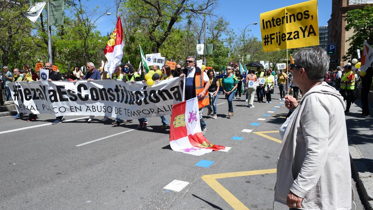 Europa decide si España debe hacer fijos a los empleados públicos y forzar una reforma histórica