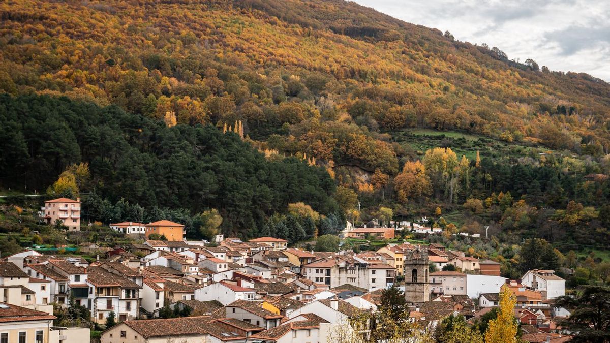 Resaca postvacacional: ¿Echamos de menos el pueblo o la vida que imaginamos allí?