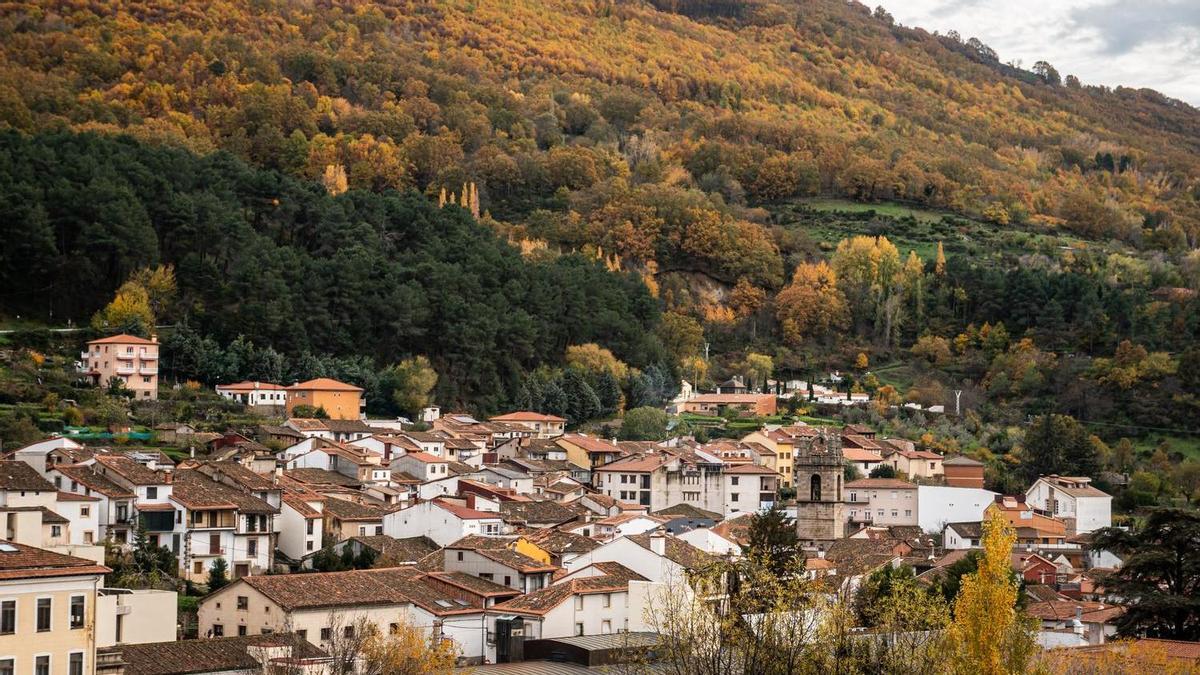 Vista general de un pueblo de Extremadura.