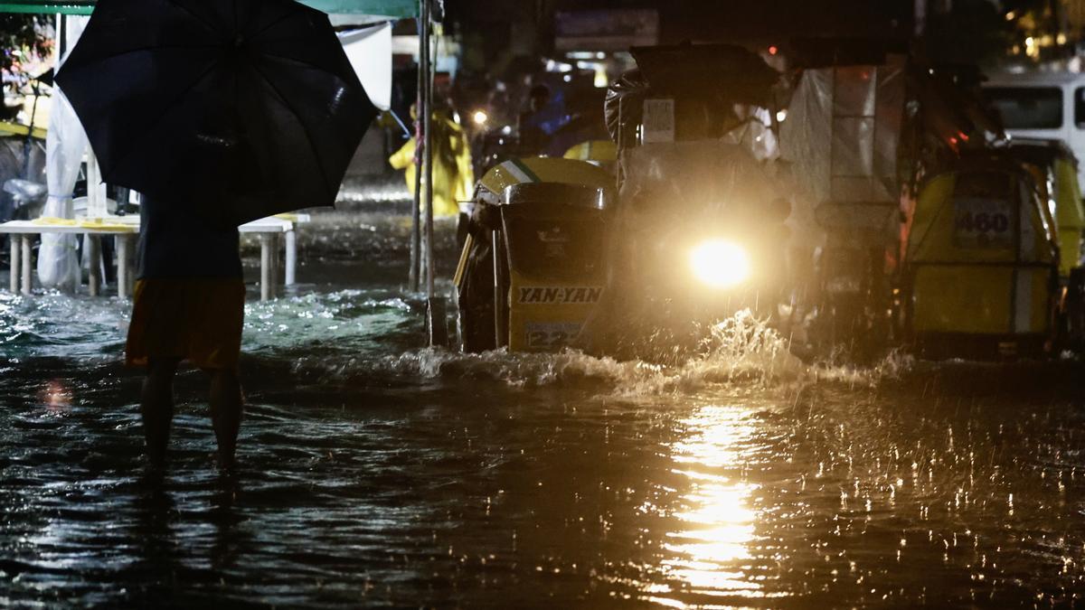 El tifón Ragasa, la mayor tormenta del año, llega a Filipinas y amenaza a varios países