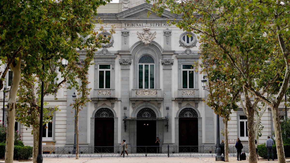 Fachada de la sede del Tribunal Supremo, en la plaza de la Villa de París (Madrid).