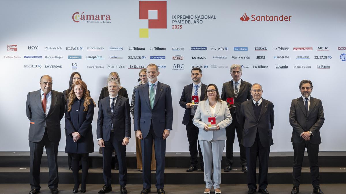 Su Majestad El Rey Felipe y premiados en la gala del Premio Pyme del Año 2025