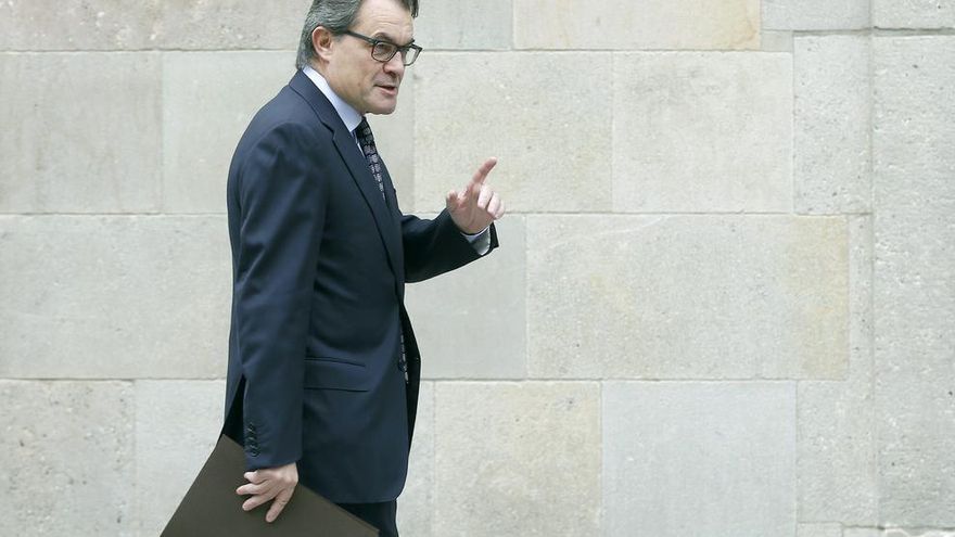 El presidente de la Generalitat en funciones, Artur Mas, llega este martes a la reunión semanal del Ejecutivo catalán.