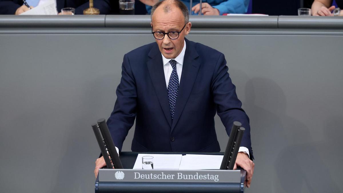 El canciller alemán, Friedrich Merz, lleva al centro de su acción política el rearme del país