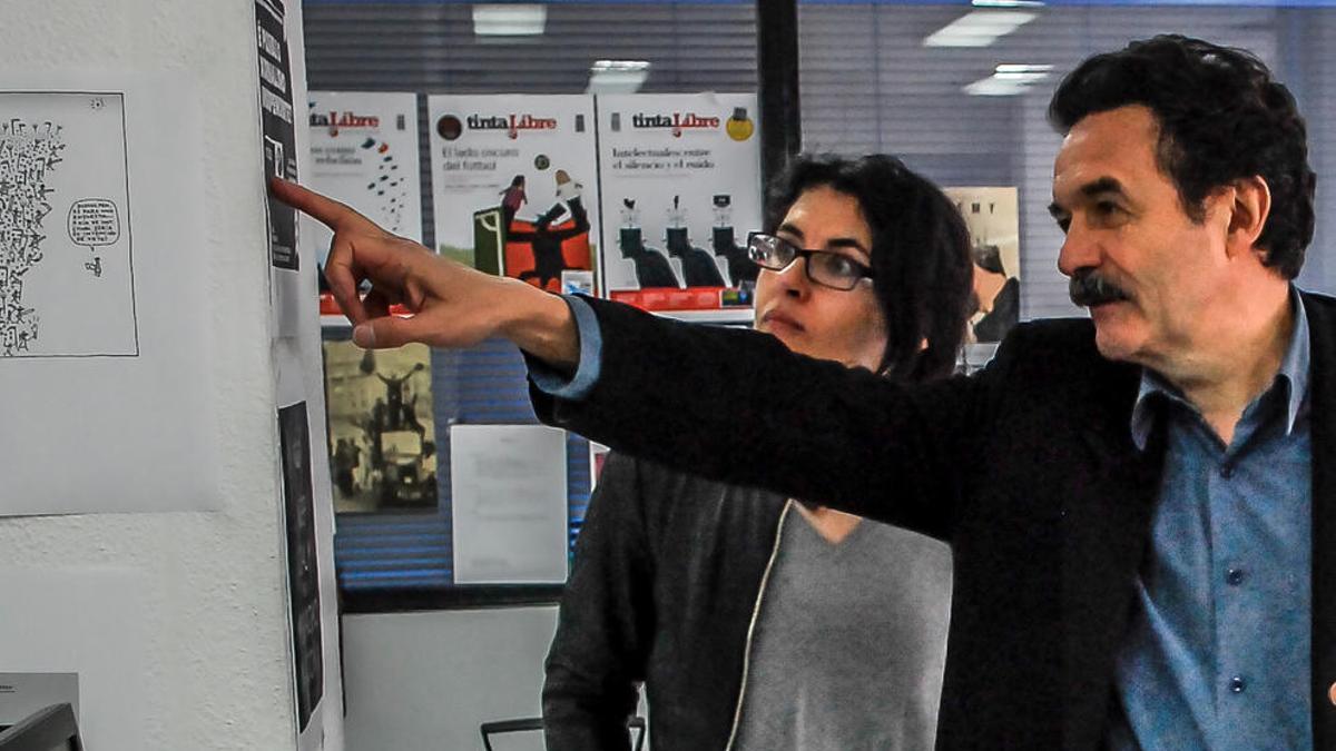 Edwy Plenel, presidente de Mediapart, en la redacción de infoLibre.