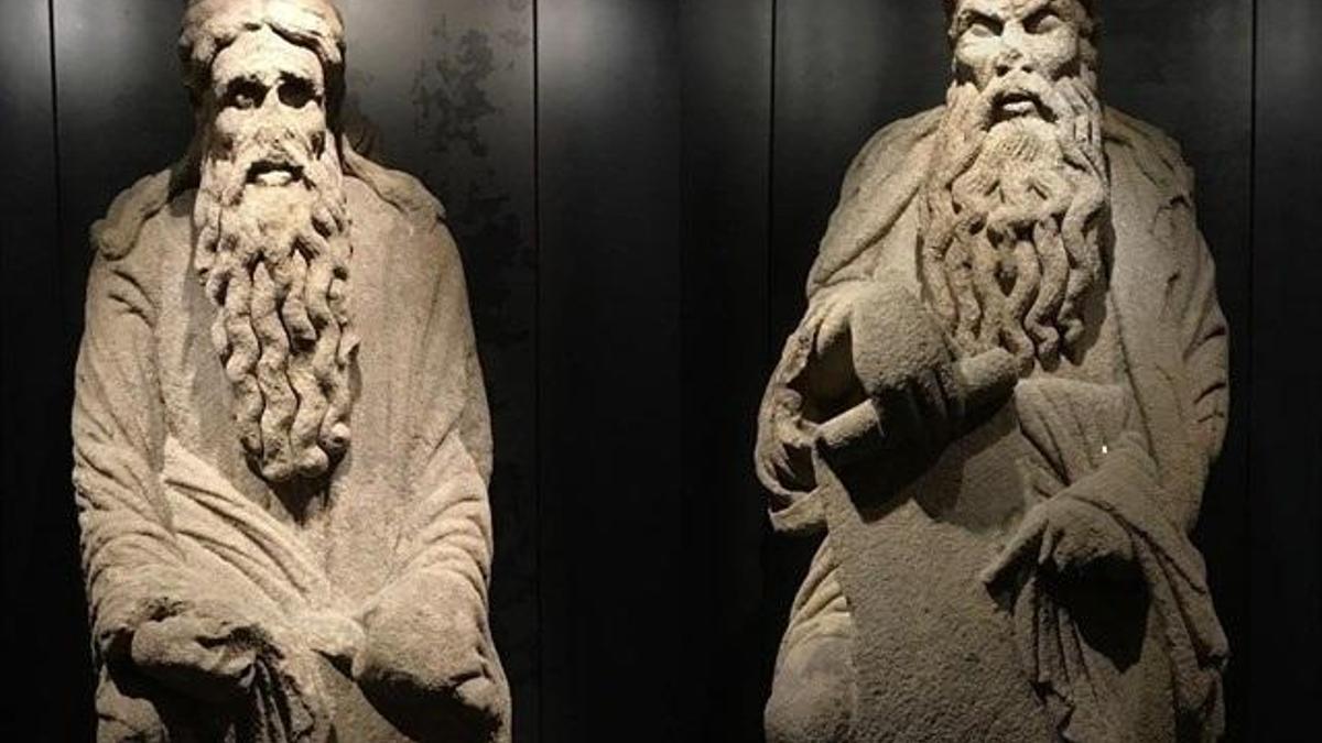 Los Franco aceptan devolver de forma inmediata las estatuas del Maestro Mateo a Santiago