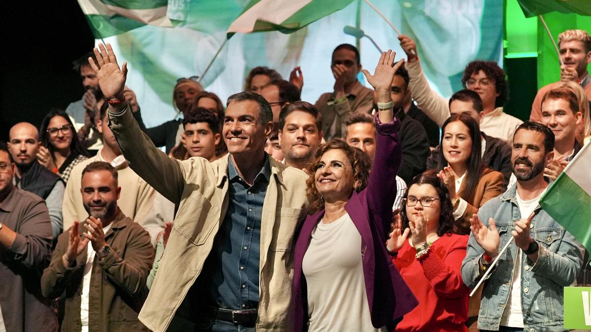 Acto de campaña de Pedro Sánchez y María Jesús Montero en Campo de Gibraltar.
