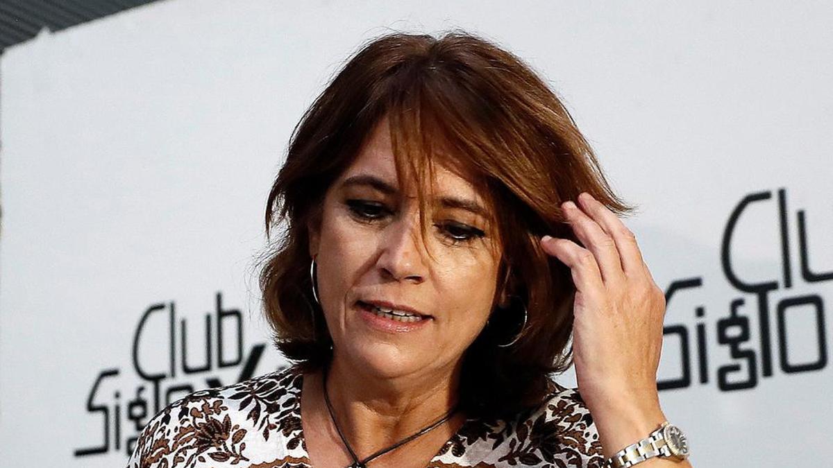 La ministra de Justicia, Dolores Delgado, momentos antes de intervenir en un desayuno informativo organizado por el club Siglo XXI.