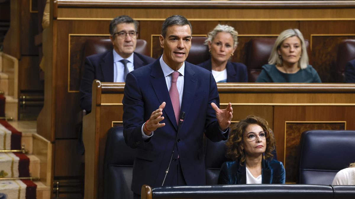 El PSOE ganaría las elecciones según el CIS, pero el PP recorta casi cinco puntos de ventaja
