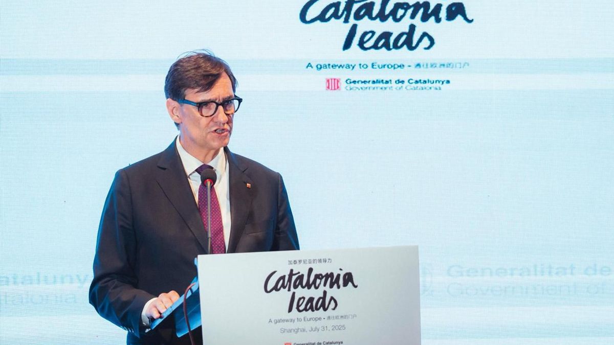 El presidente de la Generalitat de Cataluña, Salvador Illa pronuncia la conferencia "Catalonia leads. A gateway to Europe'.