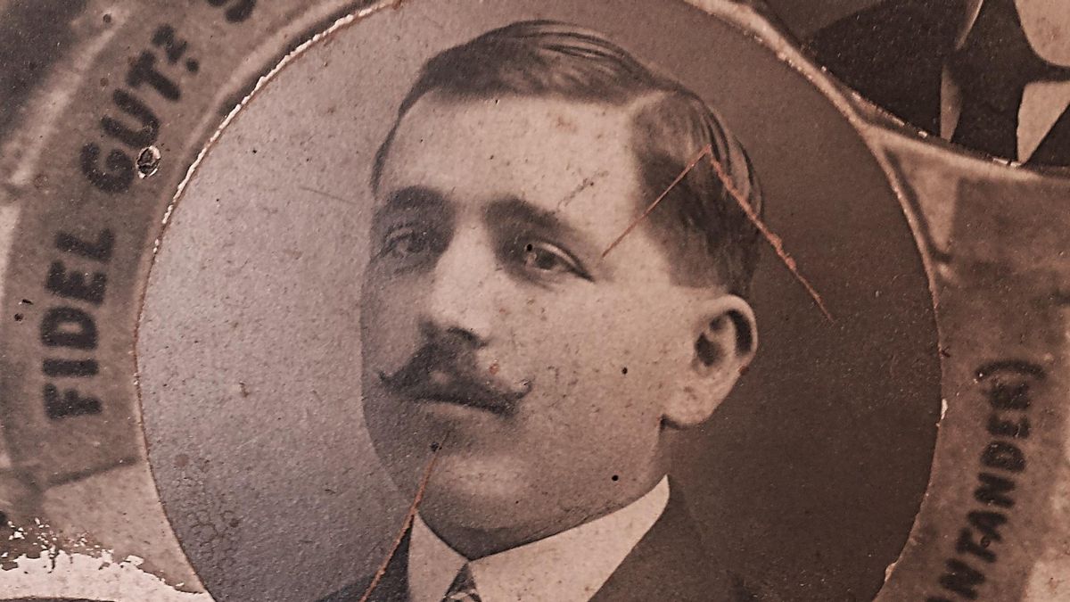 Retrato de Fidel Gutiérrez Salceda en la orla universitaria de su promoción. Facultad de Medicina de Valladolid (cursos 1910-16).