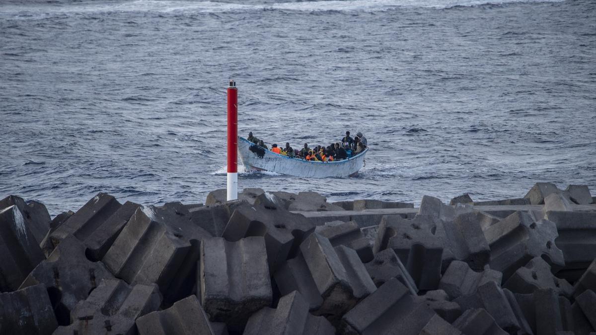 El naufragio en Mauritania de migrantes que se dirigían a Canarias deja al menos 70 víctimas
