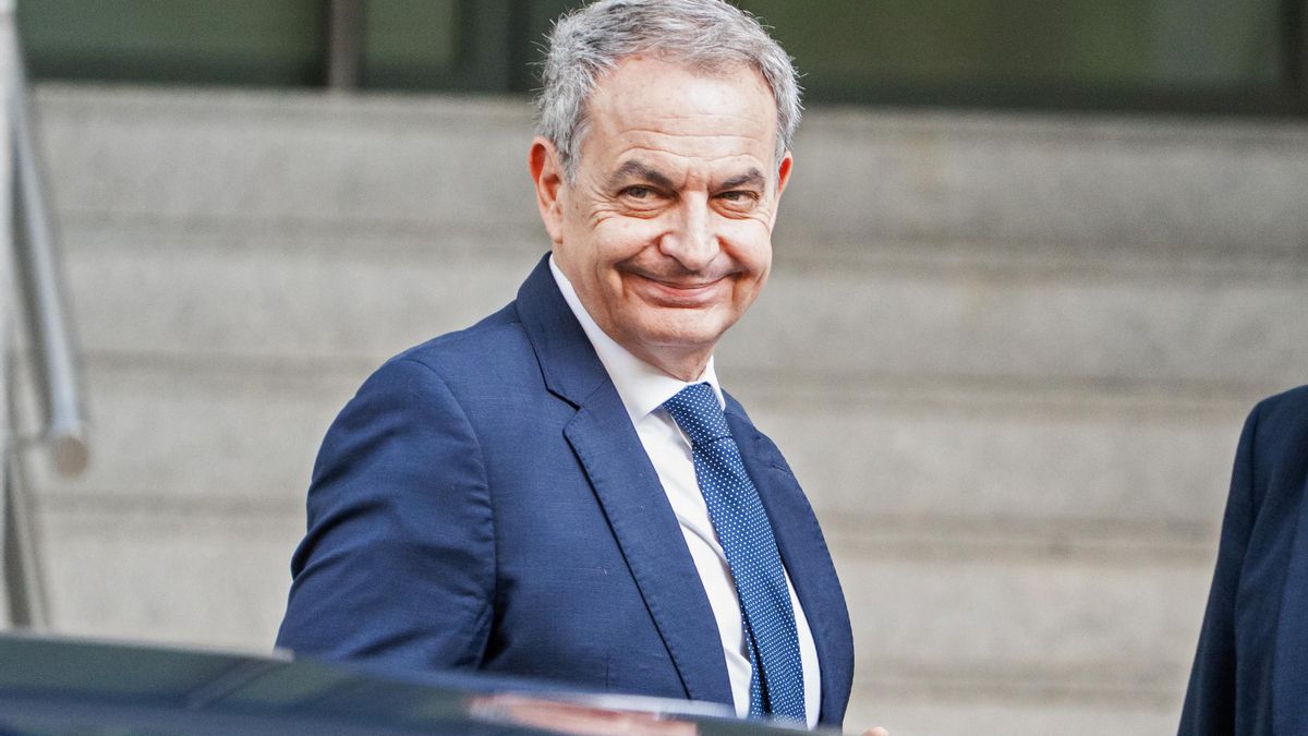 El juez pide a bancos información de las cuentas de Zapatero, sus hijas y su secretaria