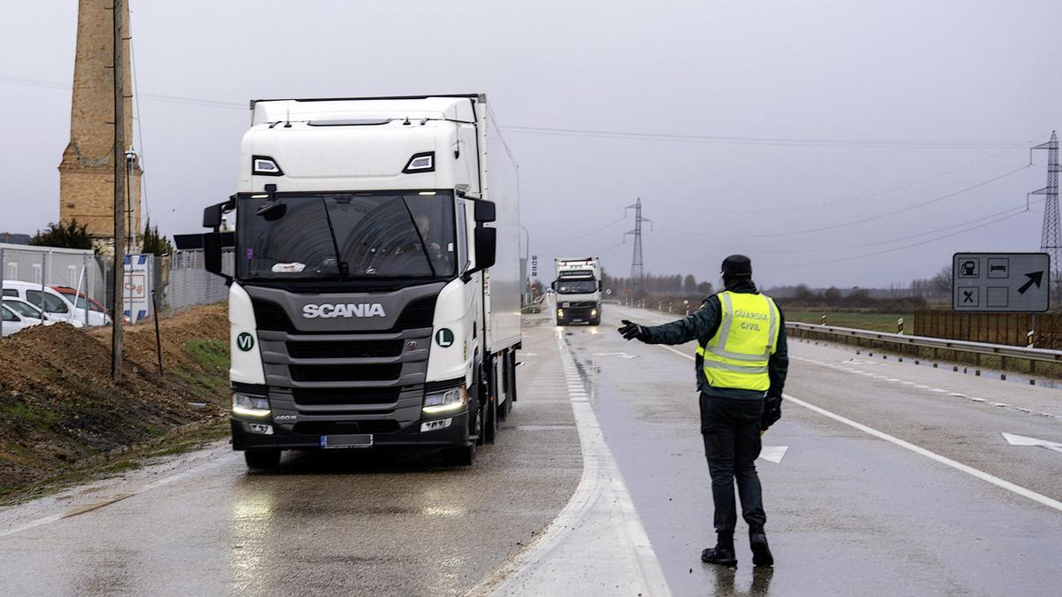 Ingrid se siente en CyL: más de 3.300 alumnos sin clase y 1.600 camiones embolsados