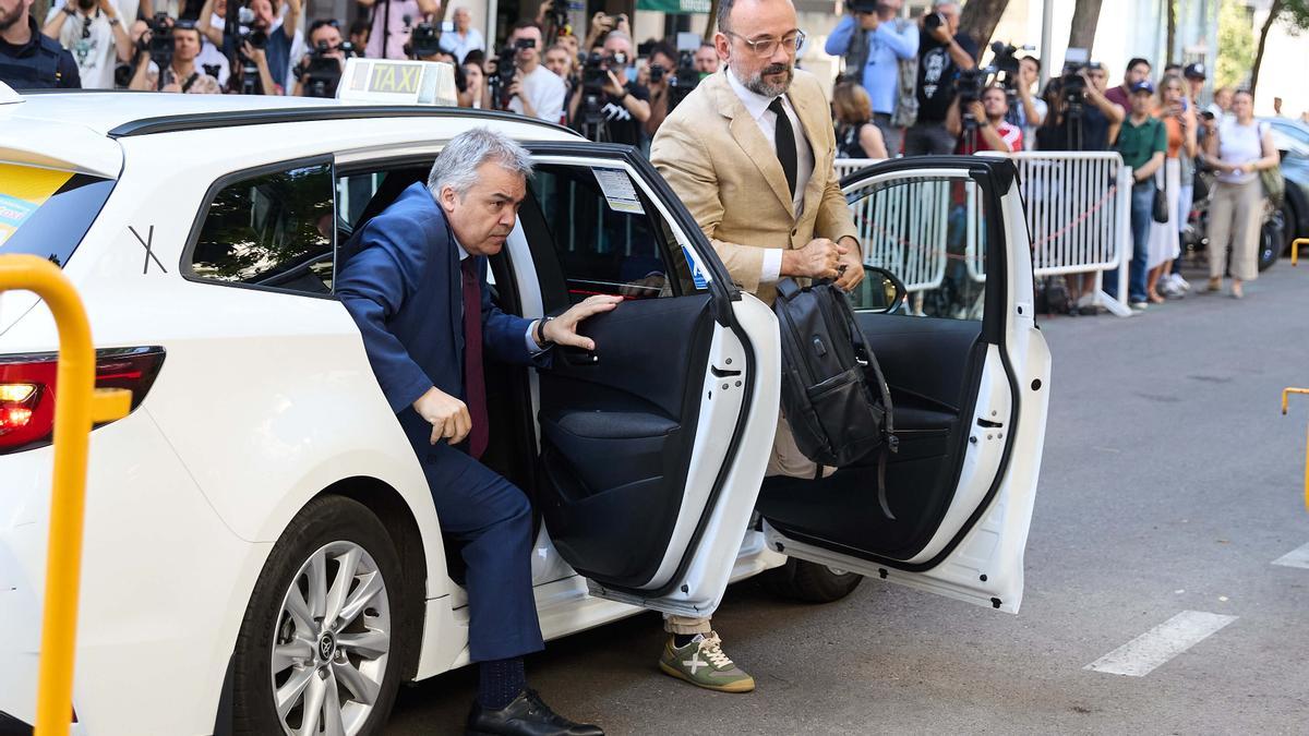Santos Cerdán a su llegada a declarar en el Tribunal Supremo, a 30 de junio de 2025, en Madrid.